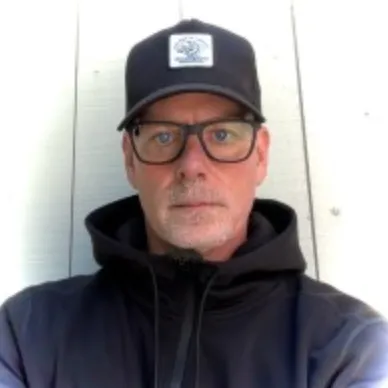View Marc Leonardo's designer profile